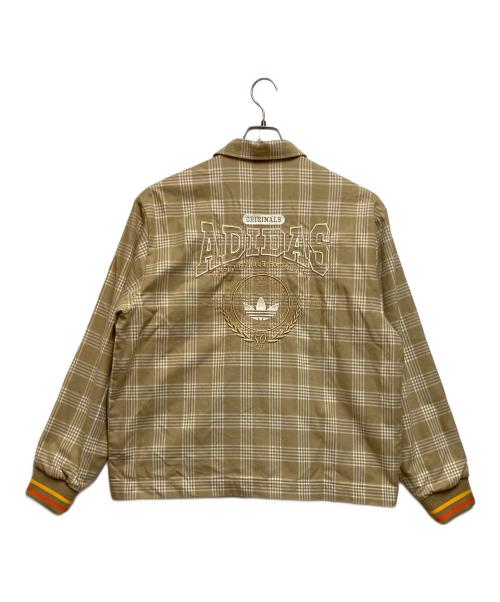 adidas（アディダス）adidas (アディダス) コーチジャケット ベージュ サイズ:Ｌの古着・服飾アイテム