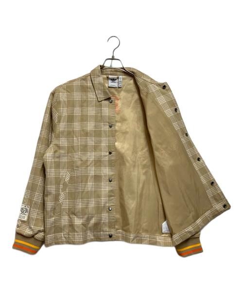 adidas（アディダス）adidas (アディダス) コーチジャケット ベージュ サイズ:Ｌの古着・服飾アイテム