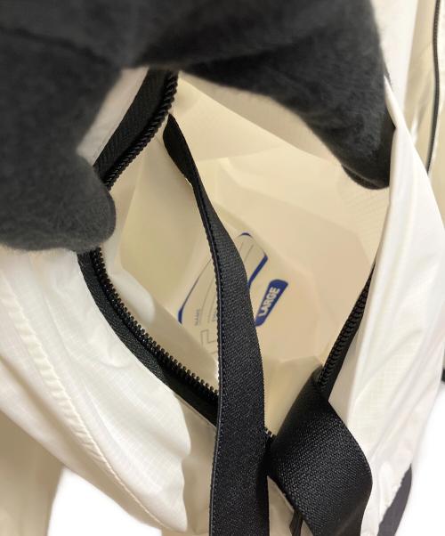 PLAY COMME des GARCONS（プレイコムデギャルソン）PLAY COMME des GARCONS (プレイコムデギャルソン) K-WAY (ケイウェイ) ナイロンジャケット ホワイト×ブラック サイズ:SIZE Lの古着・服飾アイテム