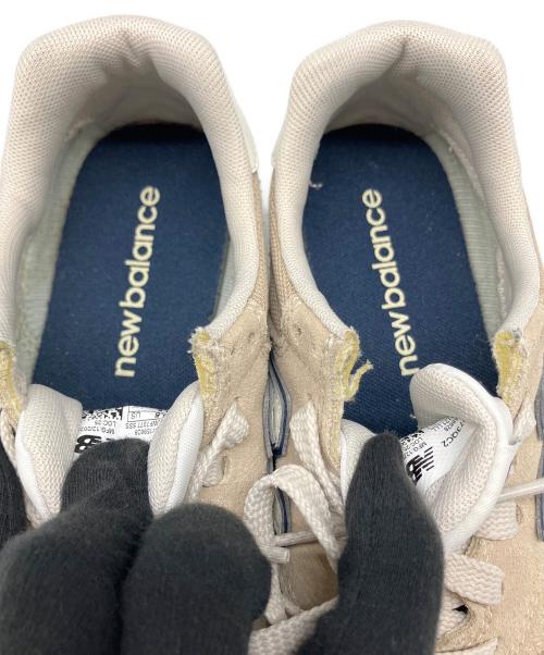 NEW BALANCE（ニューバランス）NEW BALANCE (ニューバランス) ローカットスニーカー ベージュ サイズ:SIZE 22.5cmの古着・服飾アイテム