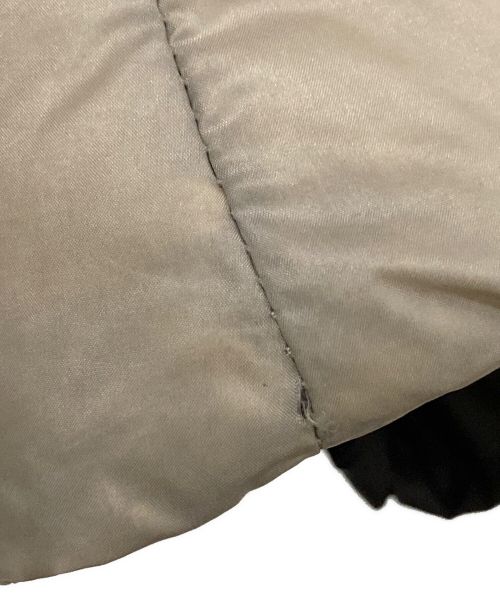 FEYEM（フェイエム）FEYEM (フェイエム) リバーシブルダウンジャケット ベージュ サイズ:Mの古着・服飾アイテム