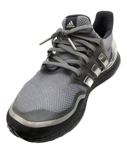 adidas（アディダス）adidas (アディダス) ウルトラブーストローカットシューズ グレー×シルバー サイズ:25.5の古着・服飾アイテム