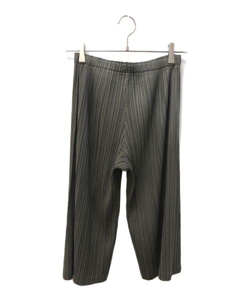 PLEATS PLEASE（プリーツプリーズ）PLEATS PLEASE (プリーツプリーズ) イージープリーツハーフパンツ オリーブ サイズ:4の古着・服飾アイテム