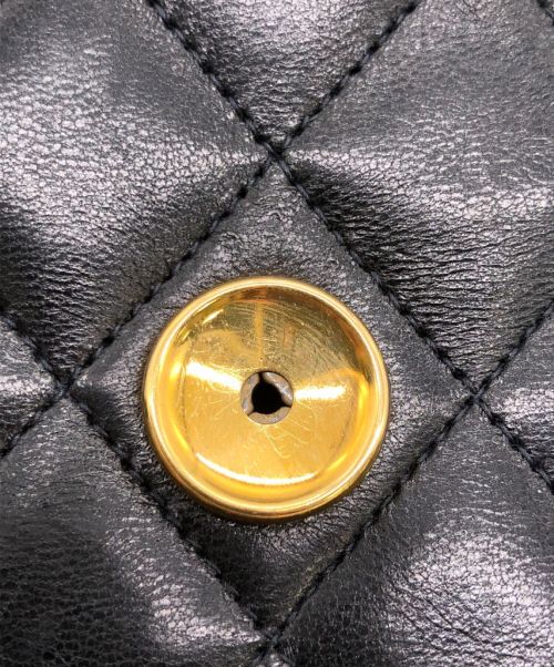 CHANEL（シャネル）CHANEL (シャネル) チェーンショルダーバッグ ブラックの古着・服飾アイテム