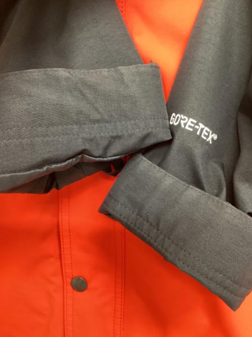 THE NORTH FACE（ザ ノース フェイス）THE NORTH FACE (ザ ノース フェイス) マウンテンライトジャケット レッド×ブラック サイズ:Sの古着・服飾アイテム