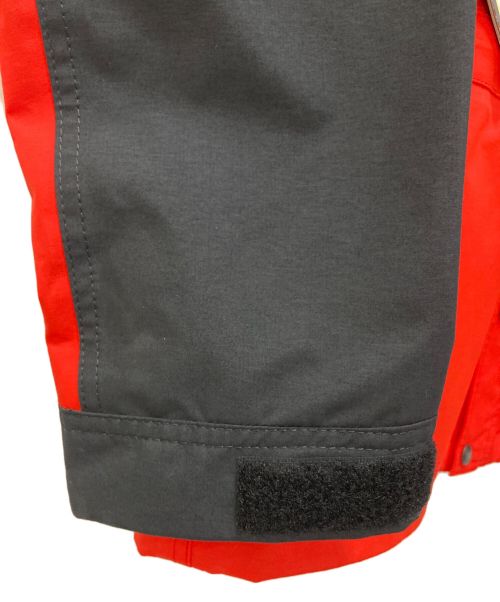 THE NORTH FACE（ザ ノース フェイス）THE NORTH FACE (ザ ノース フェイス) マウンテンライトジャケット レッド×ブラック サイズ:L 未使用品の古着・服飾アイテム