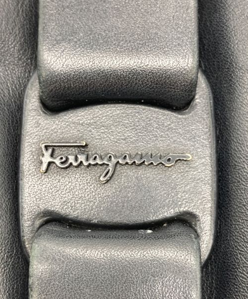 Salvatore Ferragamo（サルヴァトーレ フェラガモ）Salvatore Ferragamo (サルヴァトーレ フェラガモ) フォンケース ブラックの古着・服飾アイテム