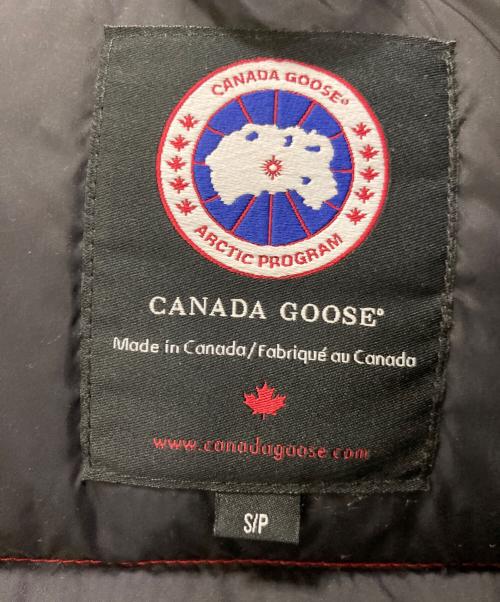 CANADA GOOSE（カナダグース）CANADA GOOSE (カナダグース) ダウンベスト レッド サイズ:Sの古着・服飾アイテム