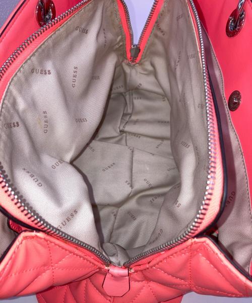GUESS（ゲス）GUESS (ゲス) キルティングトートバッグ ネオンオレンジの古着・服飾アイテム