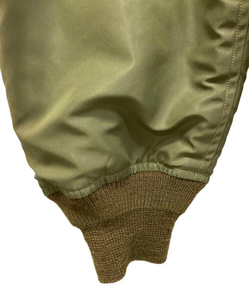 BUZZ RICKSON'S（バズリクソンズ）BUZZ RICKSON'S (バズリクソンズ) フライトジャケット カーキ サイズ:40の古着・服飾アイテム