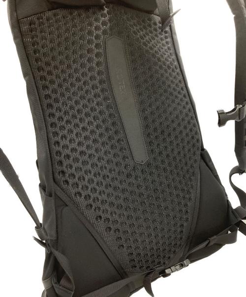 ARC'TERYX（アークテリクス）ARC'TERYX (アークテリクス) バックパック ブラックの古着・服飾アイテム