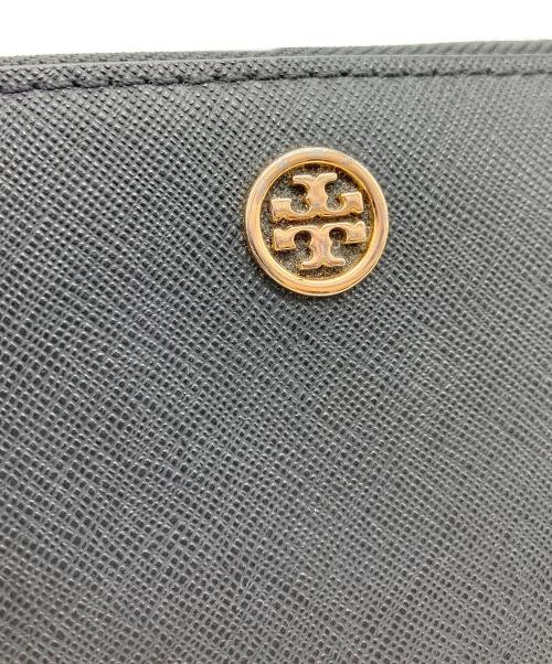 TORY BURCH（トリーバーチ）TORY BURCH (トリーバーチ) ラウンドファスナー財布 ブラック×ネイビーの古着・服飾アイテム