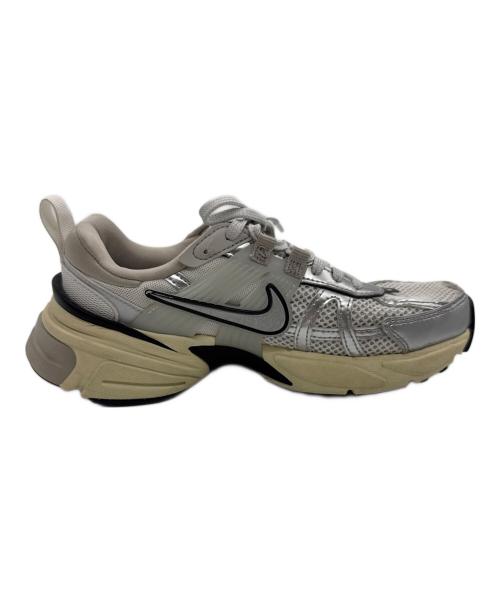 NIKE（ナイキ）NIKE (ナイキ) V2K RUN グレー サイズ:22.5cmの古着・服飾アイテム