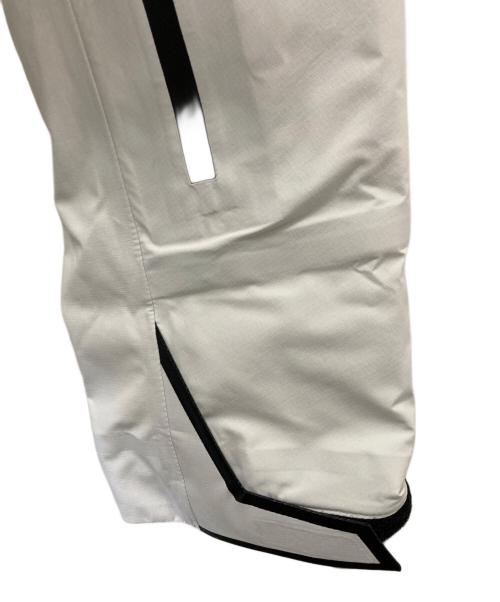 THE NORTH FACE（ザ ノース フェイス）THE NORTH FACE (ザ ノース フェイス) フューチャーライトバーチカルシュータージャケット ホワイト サイズ:Mの古着・服飾アイテム