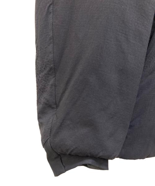 ARC'TERYX（アークテリクス）ARC'TERYX (アークテリクス) ATOM AR HOODY ブラック サイズ:Mの古着・服飾アイテム