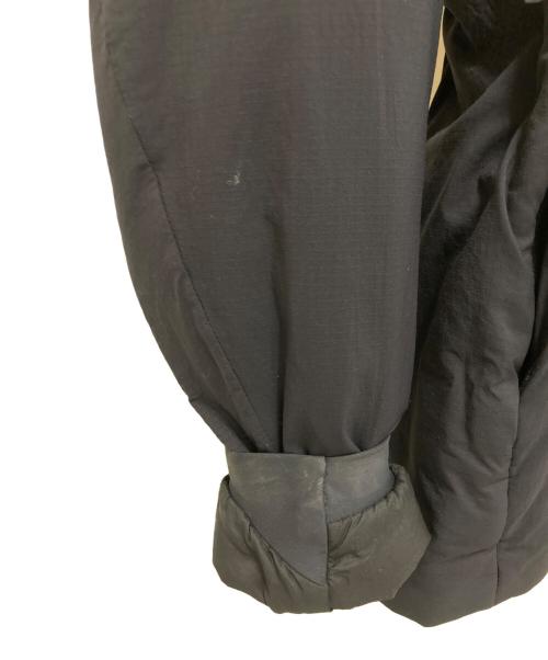 ARC'TERYX（アークテリクス）ARC'TERYX (アークテリクス) ATOM AR HOODY ブラック サイズ:Mの古着・服飾アイテム