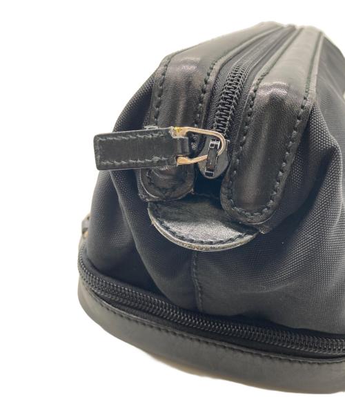 GUCCI（グッチ）GUCCI (グッチ) コスメポーチ ブラックの古着・服飾アイテム