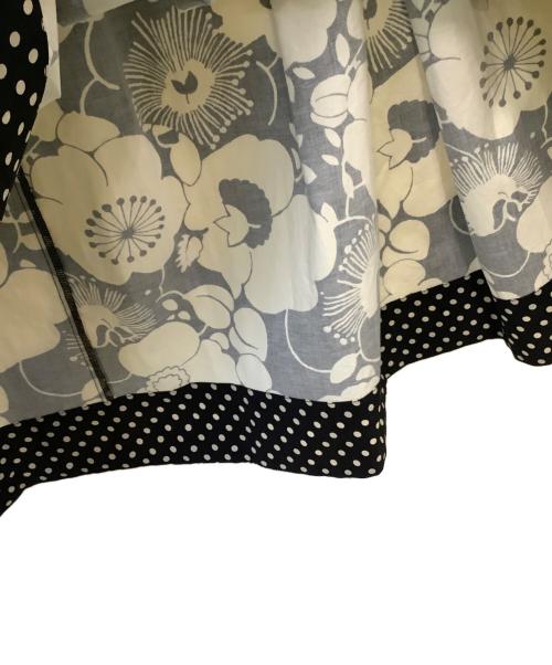 Marc by Marc Jacobs（マークバイマークジェイコブス）Marc by Marc Jacobs (マークバイマークジェイコブス) スカート ホワイト×ブラックの古着・服飾アイテム