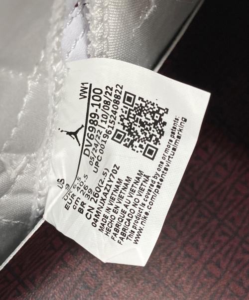 NIKE（ナイキ）NIKE (ナイキ) WMNS AIR JORDAN 12 RETRO SP ホワイト×パープル サイズ:cm26の古着・服飾アイテム