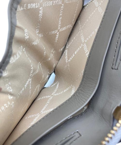 PELLE BORSA（ペレボルサ）PELLE BORSA (ペレボルサ) L字ラウンドファスナー財布 アイスグレーの古着・服飾アイテム