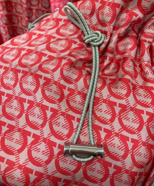 Salvatore Ferragamo（サルヴァトーレ フェラガモ）Salvatore Ferragamo (サルヴァトーレ フェラガモ) シルクフーデッドコート コーラル サイズ:44の古着・服飾アイテム