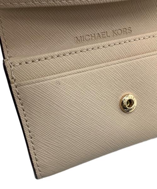 MICHAEL KORS（マイケル・コース）MICHAEL KORS (マイケル・コース) 名刺入れ ベージュの古着・服飾アイテム