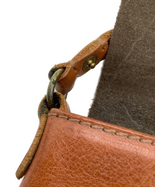 IL BISONTE（イル ビゾンテ）IL BISONTE (イル ビゾンテ) レザーショルダーバッグ ブラウンの古着・服飾アイテム