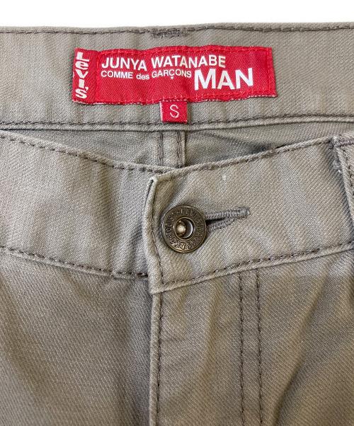 JUNYA WATANABE MAN（ジュンヤワタナベマン）JUNYA WATANABE MAN (ジュンヤワタナベマン) LEVI'S (リーバイス) デニムパンツ ベージュ サイズ:Sの古着・服飾アイテム