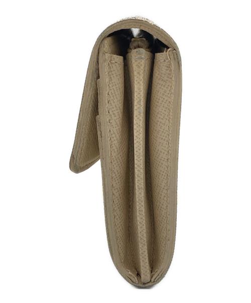 LOUIS VUITTON（ルイ ヴィトン）LOUIS VUITTON (ルイ ヴィトン) ポルトフォイユ・サラ ホワイトの古着・服飾アイテム