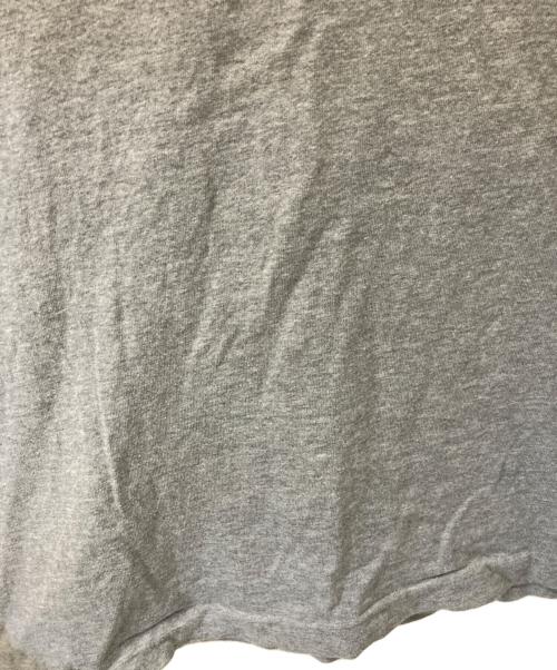 PLAY COMME des GARCONS（プレイコムデギャルソン）PLAY COMME des GARCONS (プレイコムデギャルソン) 半袖カットソー グレー サイズ:XSの古着・服飾アイテム