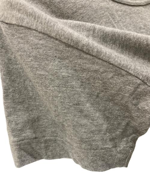 PLAY COMME des GARCONS（プレイコムデギャルソン）PLAY COMME des GARCONS (プレイコムデギャルソン) 半袖カットソー グレー サイズ:XSの古着・服飾アイテム