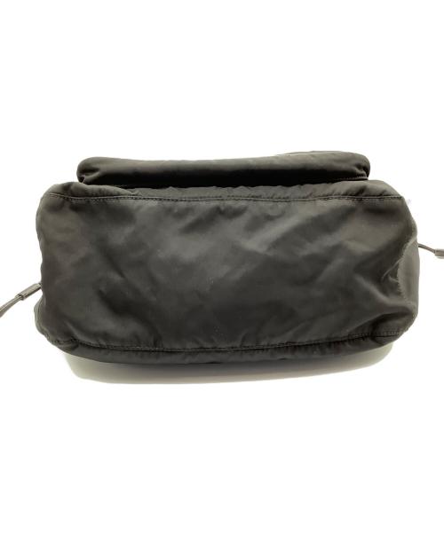 PRADA（プラダ）PRADA (プラダ) ナイロンショルダーバッグ ブラックの古着・服飾アイテム