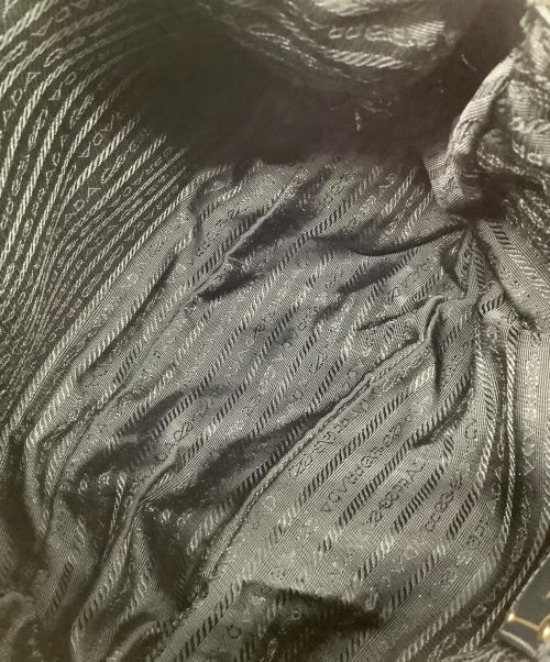 PRADA（プラダ）PRADA (プラダ) ナイロンショルダーバッグ ブラックの古着・服飾アイテム