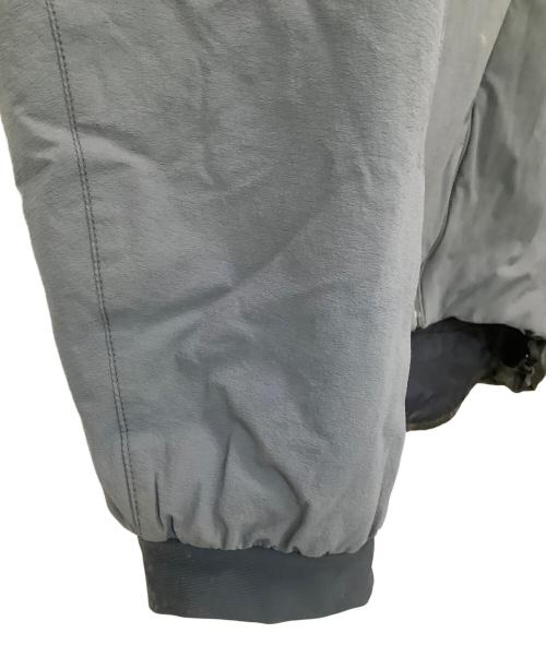 ARC'TERYX（アークテリクス）ARC'TERYX (アークテリクス) ナイロンジャケット グレー サイズ:Sの古着・服飾アイテム