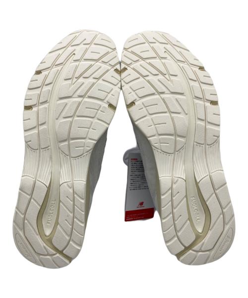 NEW BALANCE（ニューバランス）NEW BALANCE (ニューバランス) スニーカー ホワイト サイズ:UK8（26cm）の古着・服飾アイテム