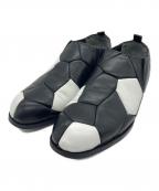 COMME des GARCONSコムデギャルソン）の古着「サッカーボールレザーシューズ」｜ブラック×ホワイト