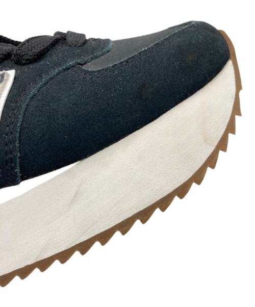 NEW BALANCE（ニューバランス）NEW BALANCE (ニューバランス) 厚底ソールスニーカー ブラック×ベージュ サイズ:25.0cmの古着・服飾アイテム