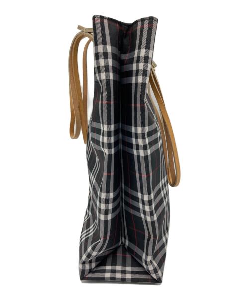 BURBERRY LONDON（バーバリーロンドン）BURBERRY LONDON (バーバリーロンドン) ナイロントートバッグ ブラック×ホワイト×レッドの古着・服飾アイテム