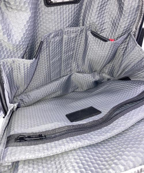 TUMI（トゥミ）TUMI (トゥミ) リュック ブラックの古着・服飾アイテム