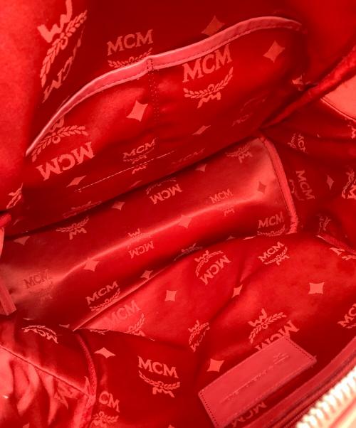MCM（エムシーエム）MCM (エムシーエム) リュック レッドの古着・服飾アイテム