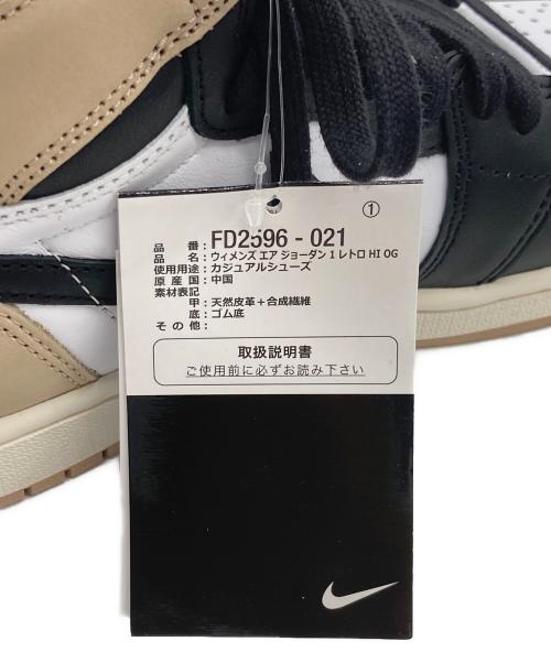 NIKE（ナイキ）NIKE (ナイキ) WNMS AIR JORDAN 1 RETRO HIGH OG モカ サイズ:24.0cm 未使用品の古着・服飾アイテム