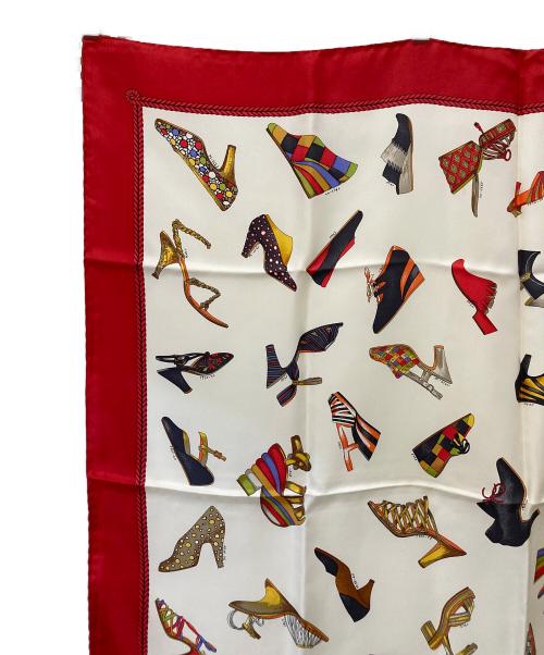 Salvatore Ferragamo（サルヴァトーレ フェラガモ）Salvatore Ferragamo (サルヴァトーレ フェラガモ) シルクスカーフ レッドの古着・服飾アイテム