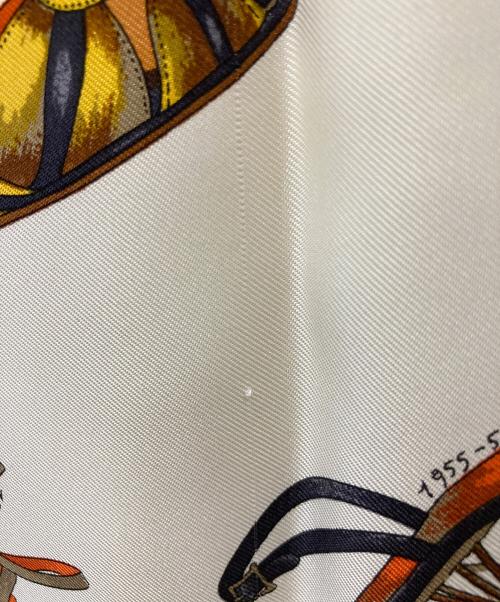 Salvatore Ferragamo（サルヴァトーレ フェラガモ）Salvatore Ferragamo (サルヴァトーレ フェラガモ) シルクスカーフ レッドの古着・服飾アイテム