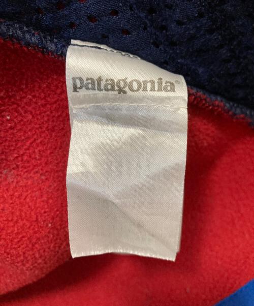 Patagonia（パタゴニア）Patagonia (パタゴニア) フリースジャケット ネイビー×レッド サイズ:XSの古着・服飾アイテム