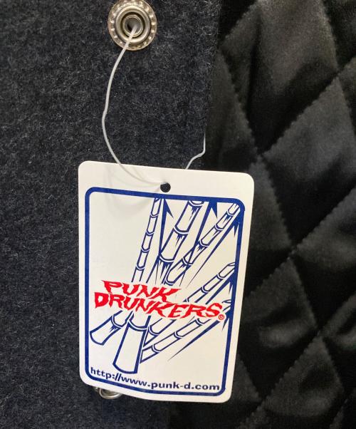 PUNK DRUNKERS（パンクドランカーズ）PUNK DRUNKERS (パンクドランカーズ) スタジャン ブラック サイズ:XL 未使用品の古着・服飾アイテム
