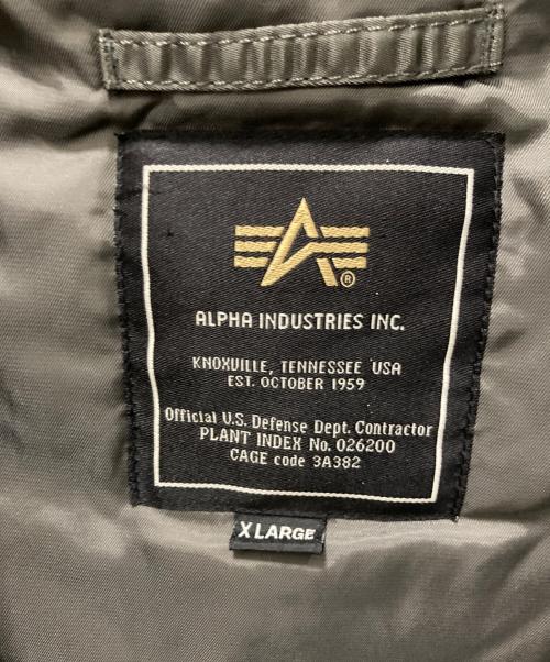 ALPHA INDUSTRIES INC（アルファインダストーリーズ）ALPHA INDUSTRIES INC (アルファインダストーリーズ) 中綿ジャケット グレー サイズ:XLの古着・服飾アイテム