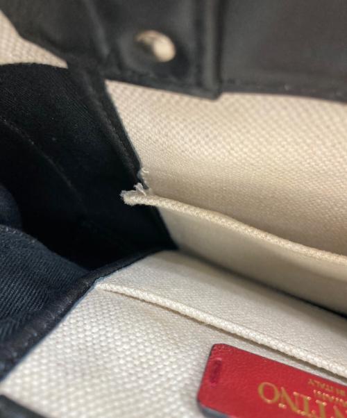 VALENTINO GARAVANI（ヴァレンティノ・ガラヴァーニ）VALENTINO GARAVANI (ヴァレンティノ・ガラヴァーニ) ロゴトートバッグ ブラック×アイボリーの古着・服飾アイテム