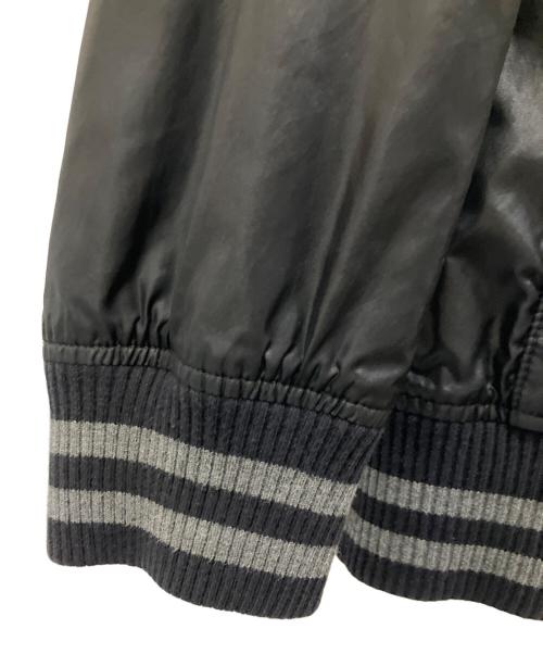 BURBERRY BLACK LABEL（バーバリーブラックレーベル）BURBERRY BLACK LABEL (バーバリーブラックレーベル) ジップパーカー グレー サイズ:2の古着・服飾アイテム