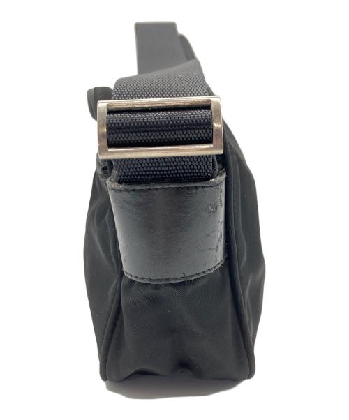 PRADA（プラダ）PRADA (プラダ) ナイロンショルダーバッグ ブラックの古着・服飾アイテム