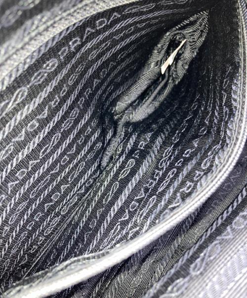 PRADA（プラダ）PRADA (プラダ) ナイロンショルダーバッグ ブラックの古着・服飾アイテム